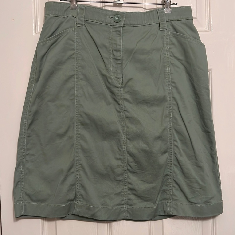 Lands end stretchy skirt
